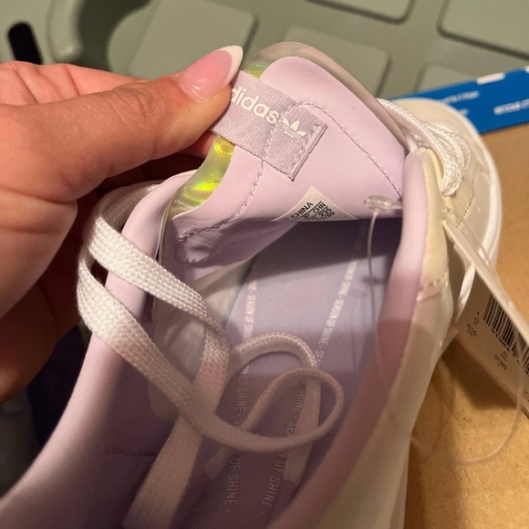 Womens Adidas iridescent superstar shoes - Picture 8 of 9